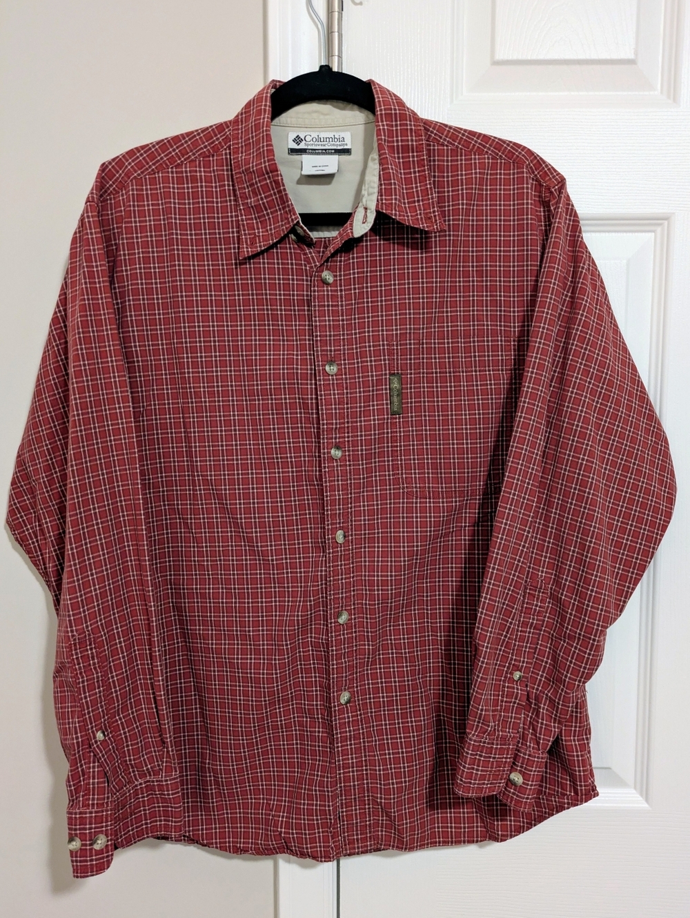 Columbia Red Plaid Long-Sleeve Button-Down Shirt